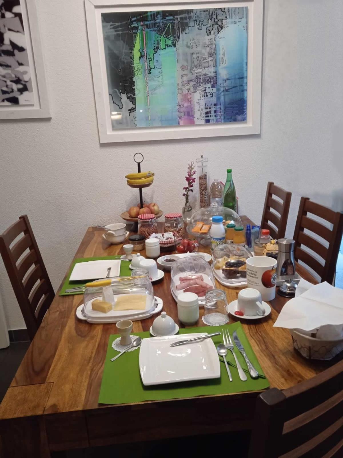 Kiki'S B&B Basel Eksteriør billede